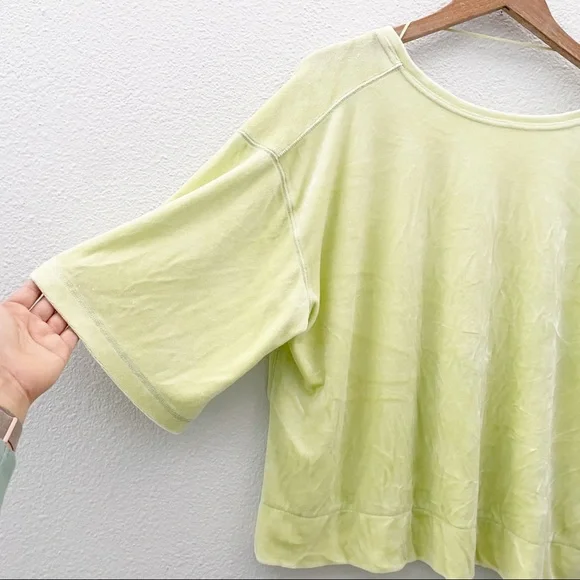 NWT Free People We the Free oversized crop velvet tee neon lime size small - Picture 3 of 9